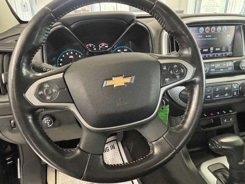 Used 2018 Chevrolet Colorado ZR2 w/ ZR2 Midnight Special Edition AWD/4WD image 17