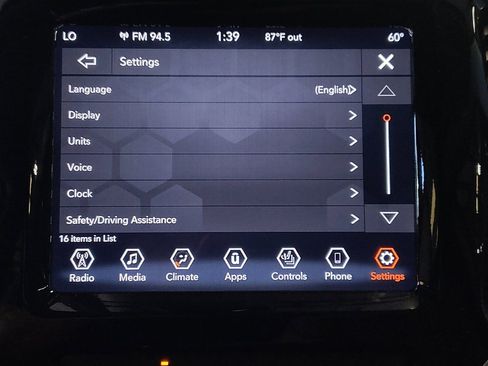 Used 2019 Jeep Cherokee Limited FWD image 25