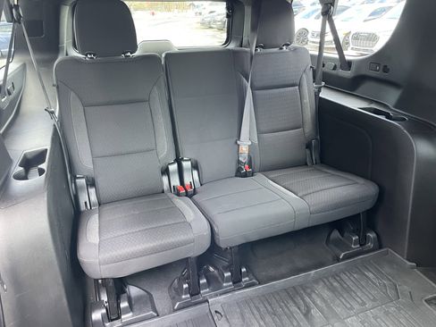 Used 2023 GMC Yukon XL SLE w/ Gmc Pro Safety Plus Package image 32