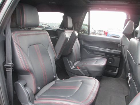 Used 2024 Ford Expedition Max Limited image 24