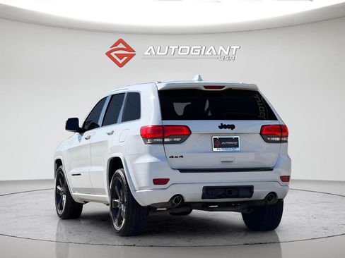 Used 2015 Jeep Grand Cherokee Altitude image 9