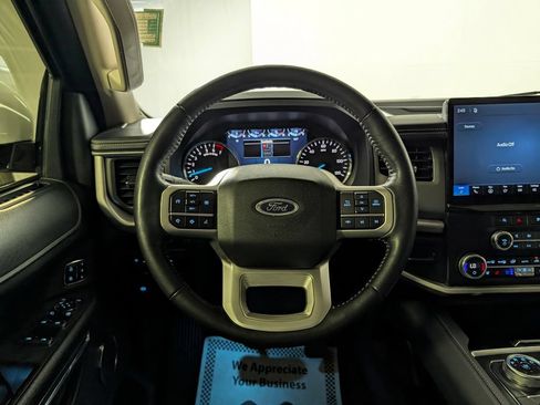 Used 2023 Ford Expedition XLT AWD/4WD image 15