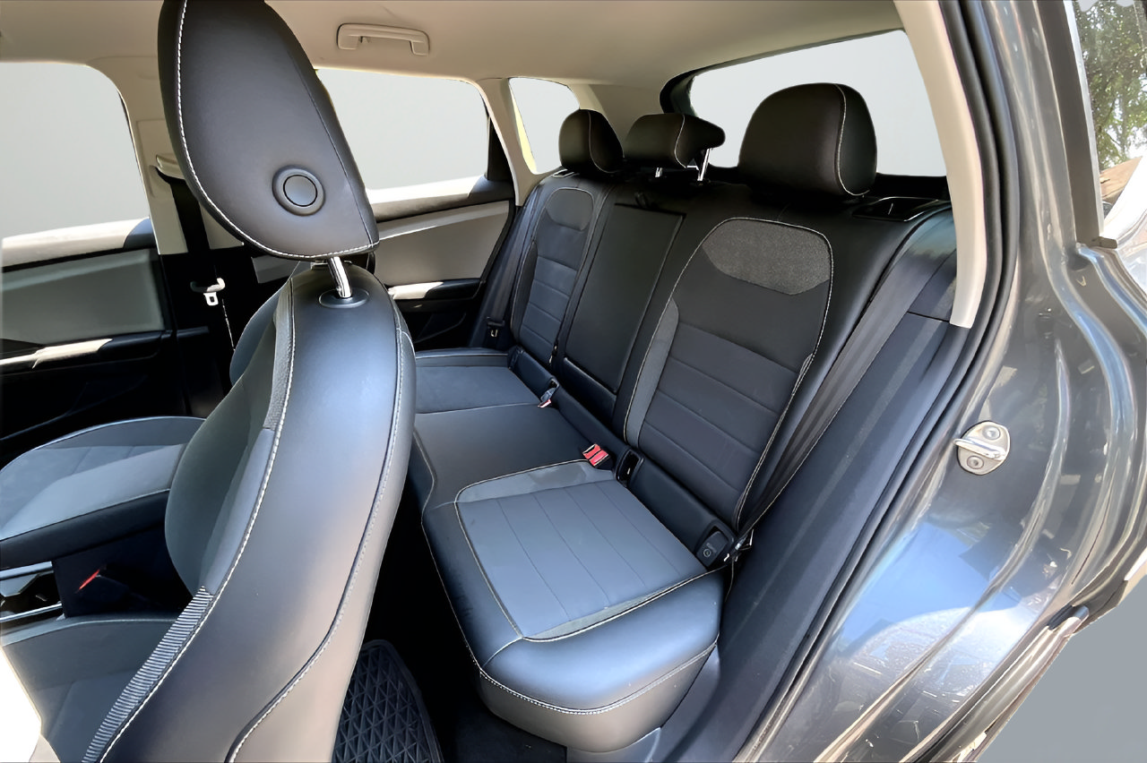 Used 2022 Volkswagen Taos SE w/ IQ.Drive SE Package FWD image 19