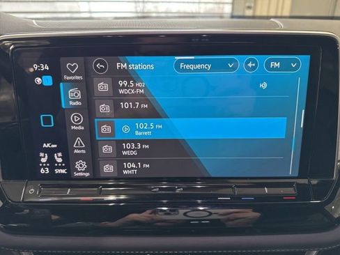 Certified 2024 Volkswagen Atlas Cross Sport SE image 16