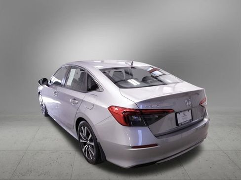 Certified 2023 Honda Civic EX image 4