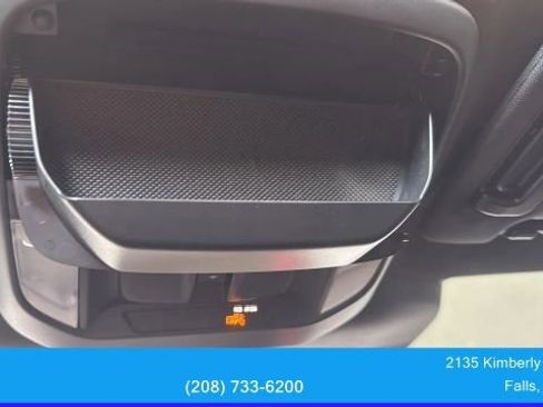 Used 2025 Subaru Forester Sport image 21