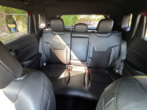 Used 2025 Jeep Compass Trailhawk image 38