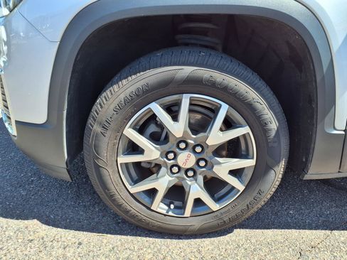 Used 2020 GMC Acadia SLE FWD image 10