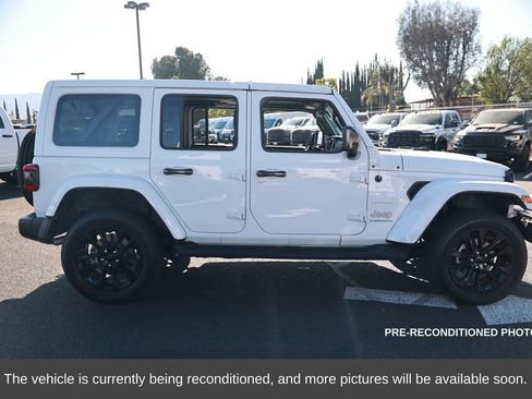 Used 2023 Jeep Wrangler Unlimited Sahara w/ Cold Weather Group image 7