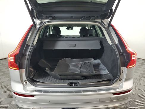 Certified 2023 Volvo XC60 B5 Plus w/ Protection Package Premier image 11