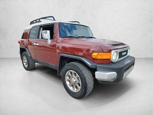 Used 2011 Toyota FJ Cruiser 4WD image 3