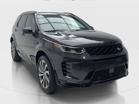Used 2025 Land Rover Discovery Sport Dynamic SE AWD/4WD image 2
