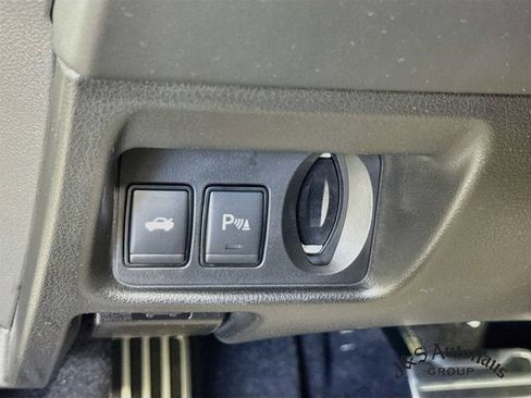 Used 2021 Nissan GT-R NISMO AWD/4WD image 10