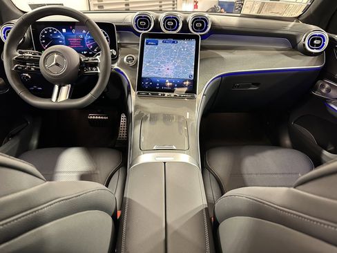 New 2026 Mercedes-Benz GLC 300 4MATIC image 4