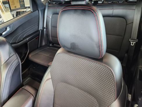 Used 2023 Ford Escape ST-Line Elite AWD/4WD image 9