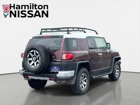 Used 2007 Toyota FJ Cruiser 4WD image 2