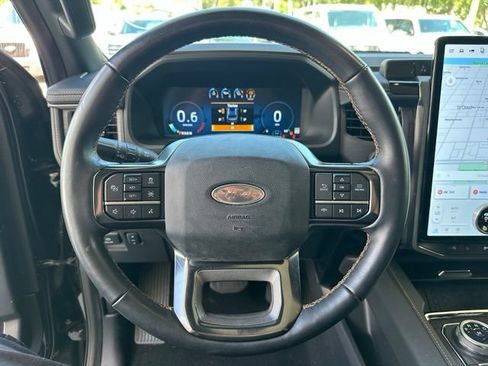 Used 2024 Ford Expedition Platinum AWD/4WD image 25