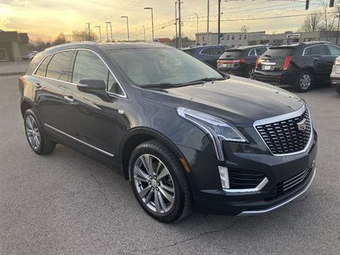 Certified 2022 Cadillac XT5 Premium Luxury image 3