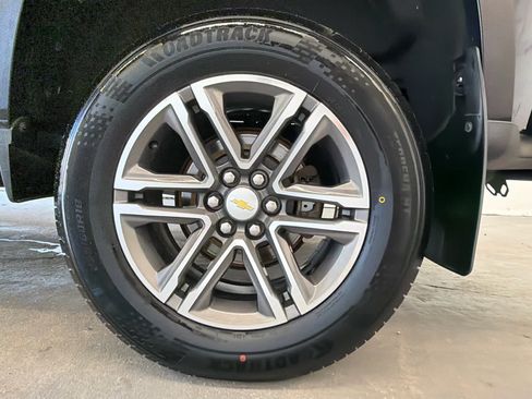 Used 2019 Chevrolet Colorado LT w/ LT Convenience Package RWD image 6