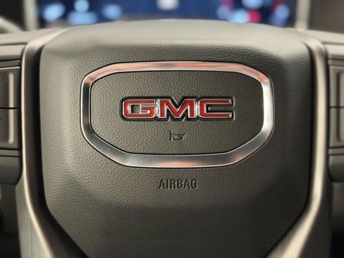 Used 2023 GMC Sierra 1500 AT4 w/ AT4 Premium Package AWD/4WD image 42