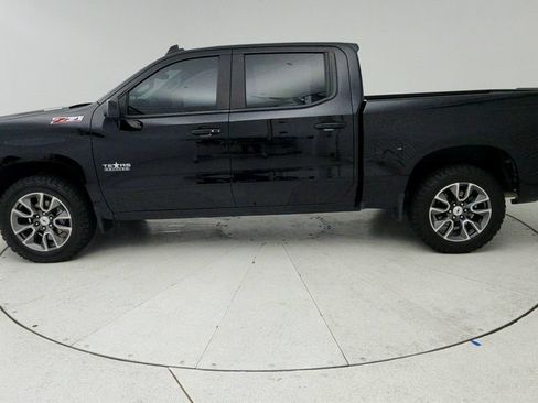 Used 2021 Chevrolet Silverado 1500 RST w/ Texas Edition Plus AWD/4WD image 5