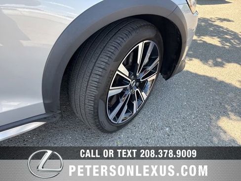 Used 2024 Volvo V60 B5 Cross Country Ultimate AWD/4WD image 11