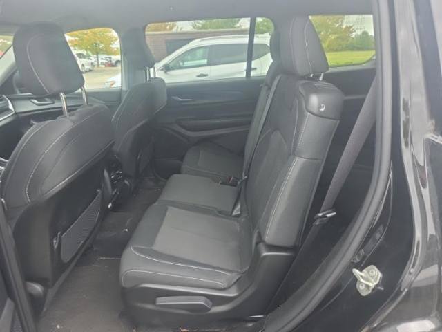 Certified 2023 Jeep Grand Cherokee L Laredo w/ Luxury Tech Group I AWD/4WD image 5