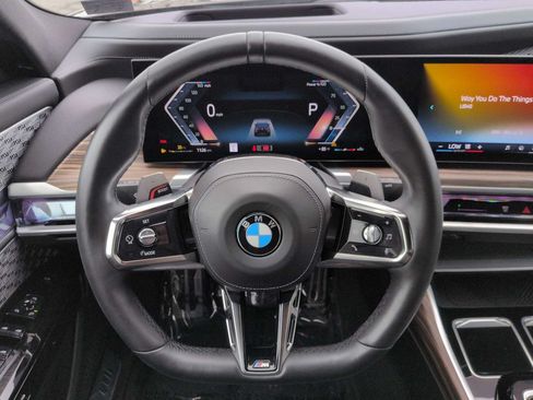 Used 2023 BMW 760i xDrive AWD/4WD image 25