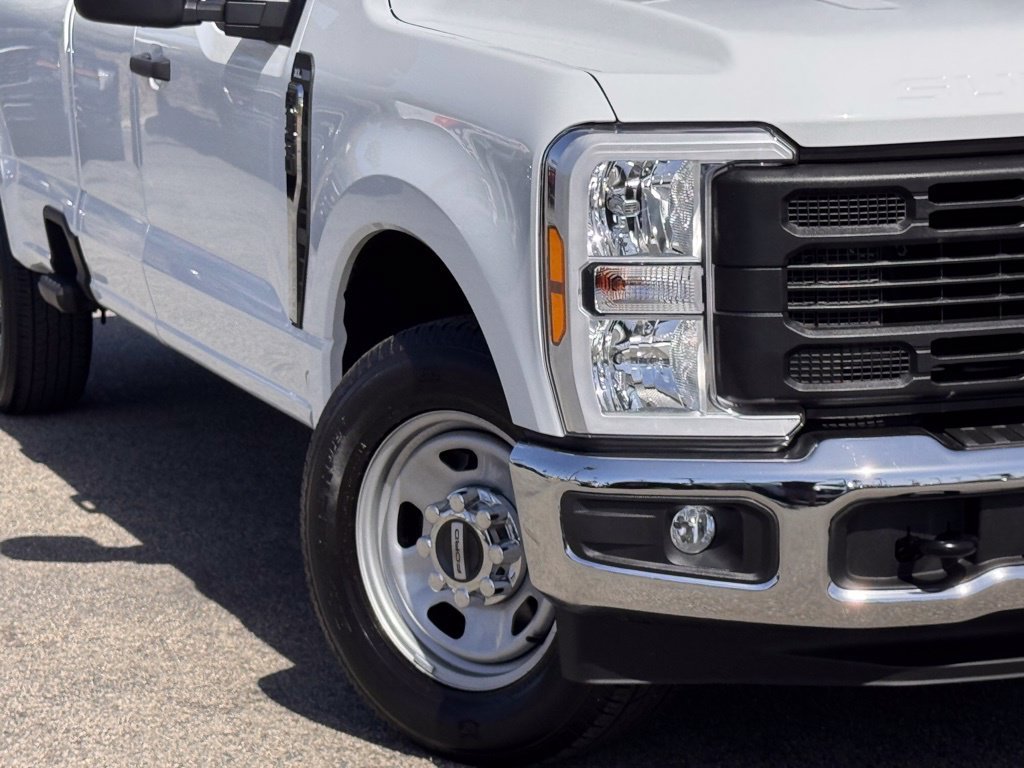 Used 2024 Ford F350 XL w/ XL Chrome Package RWD image 4