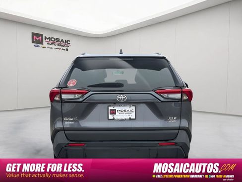 Used 2025 Toyota RAV4 XLE AWD/4WD image 6
