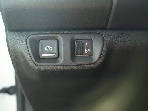Used 2023 GMC Acadia SLE FWD image 36