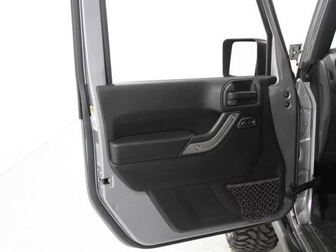 Used 2017 Jeep Wrangler Unlimited Sport image 4