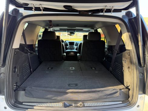 Used 2016 GMC Yukon SLT w/ HD Trailering Package image 12