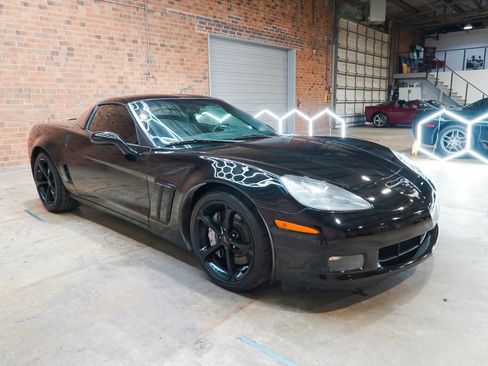 Used 2013 Chevrolet Corvette Grand Sport RWD image 3