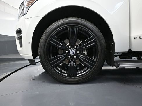 Used 2024 Ford Expedition Platinum AWD/4WD image 16
