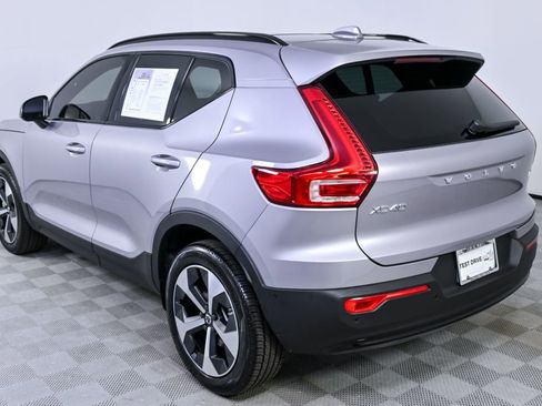 Used 2026 Volvo XC40 B4 Plus w/ Protection Package Premier image 4