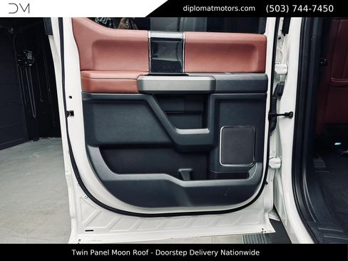 Used 2022 Ford F350 Platinum image 27