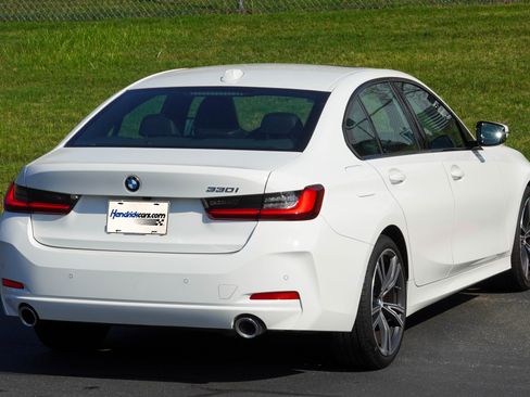 Used 2023 BMW 330i Sedan w/ Premium Package RWD image 9