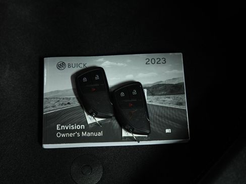 Used 2023 Buick Envision Preferred image 17