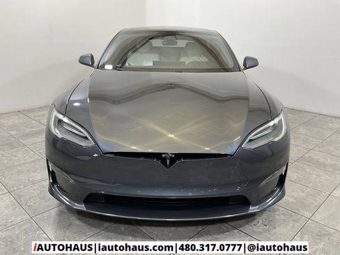 Used 2022 Tesla Model S Plaid image 3