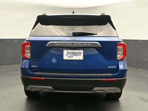 Used 2023 Ford Explorer XLT w/ Equipment Group 202A AWD/4WD image 9