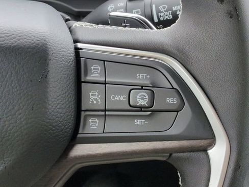 New 2026 Jeep Grand Cherokee Altitude RWD image 25
