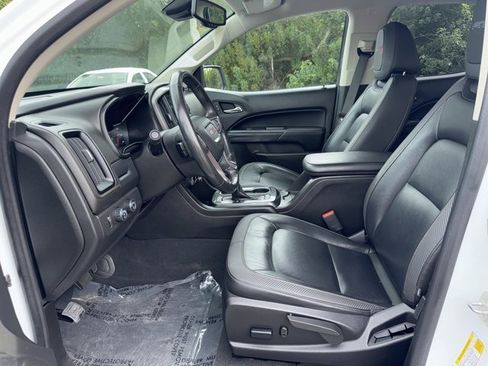 Used 2022 GMC Canyon AT4 w/ Driver Alert Package image 8