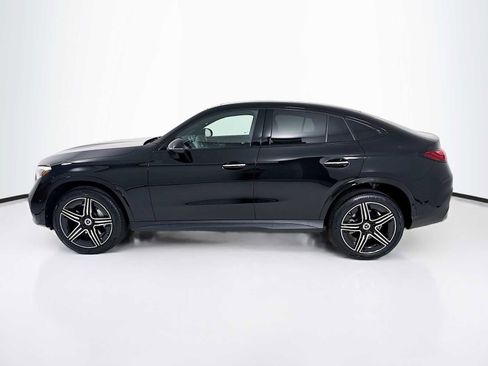 Used 2025 Mercedes-Benz GLC 300 4MATIC image 4