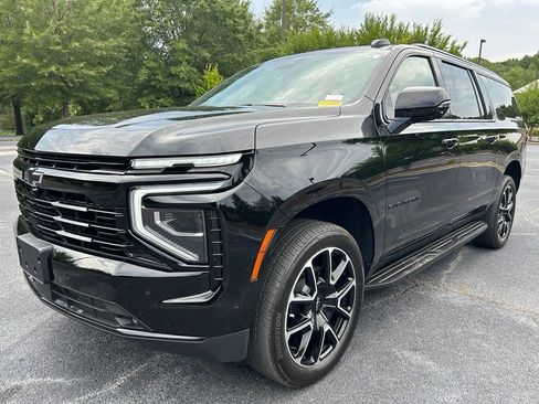 Used 2025 Chevrolet Suburban RST w/ Comfort Package RWD image 67