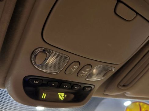 Used 2006 Toyota Sequoia SR5 image 30