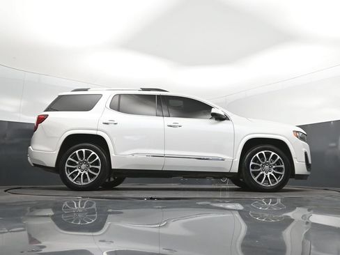Used 2021 GMC Acadia Denali w/ Denali Technology Package FWD image 43