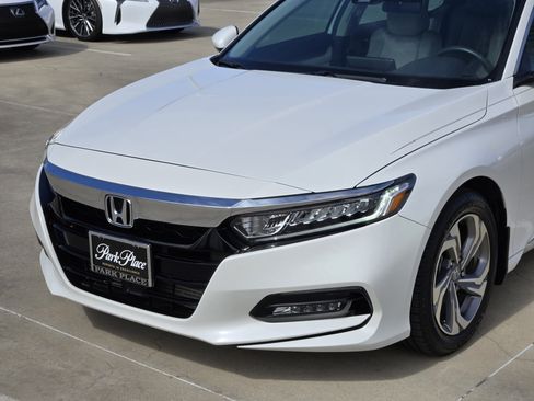 Used 2019 Honda Accord EX image 10
