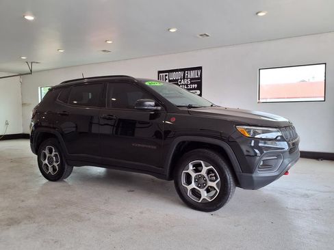 Used 2022 Jeep Compass Trailhawk w/ Trailhawk Elite Group AWD/4WD image 15