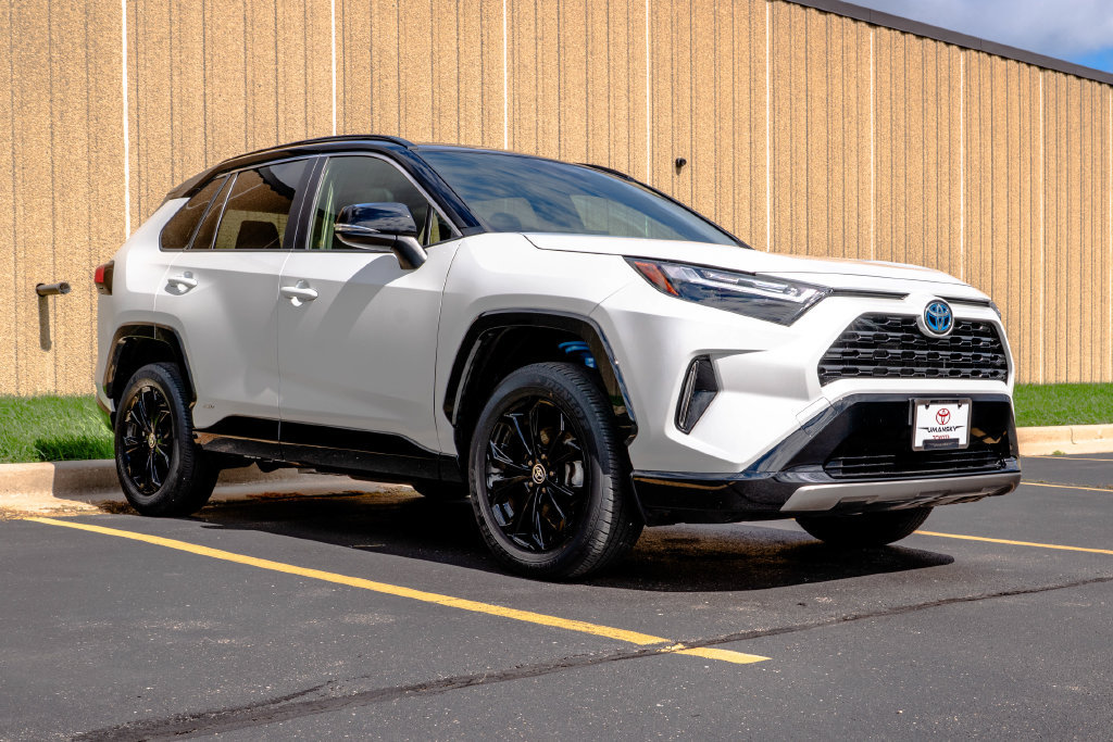 Used 2023 Toyota RAV4 XSE w/ XSE Grade Weather Package AWD/4WD image 2